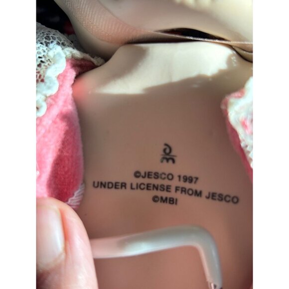 VTG Kewpie Doll '97 Pink Velvet Dress, Lace Trim Jesco 12" w/ Stand Danbury Mint - Picture 7 of 7